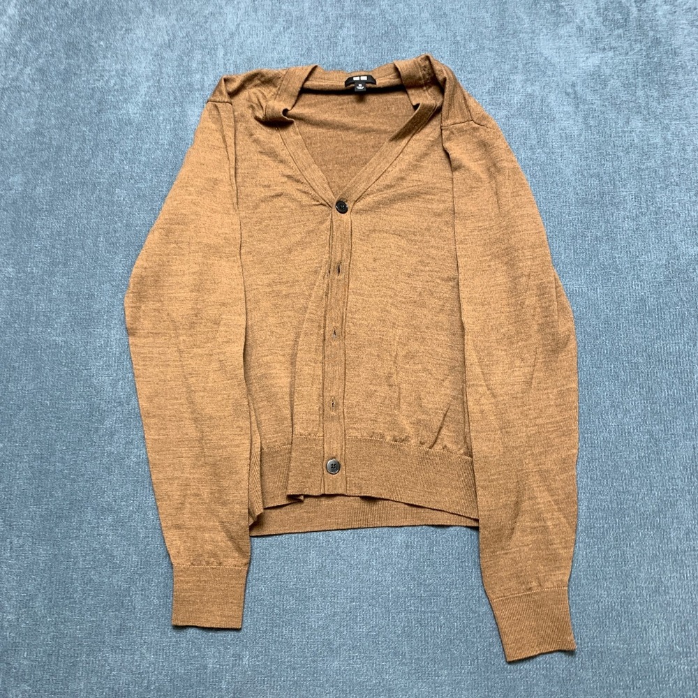 Uniqlo Cardigan Sweater Mens XS Brown Long Sleeve Knitted V-Neck Button Front